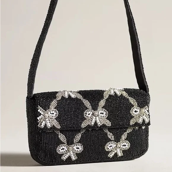 Beaded Bow Pouch Beaded Bow Pouch